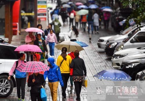 新冷空气席卷而来，大范围雨雪降温预警启动——你准备好了吗？香港视角深度解读。